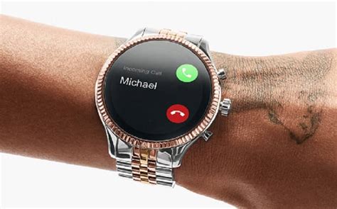 How to ANSWER CALLS on Michael Kors Smartwatch 